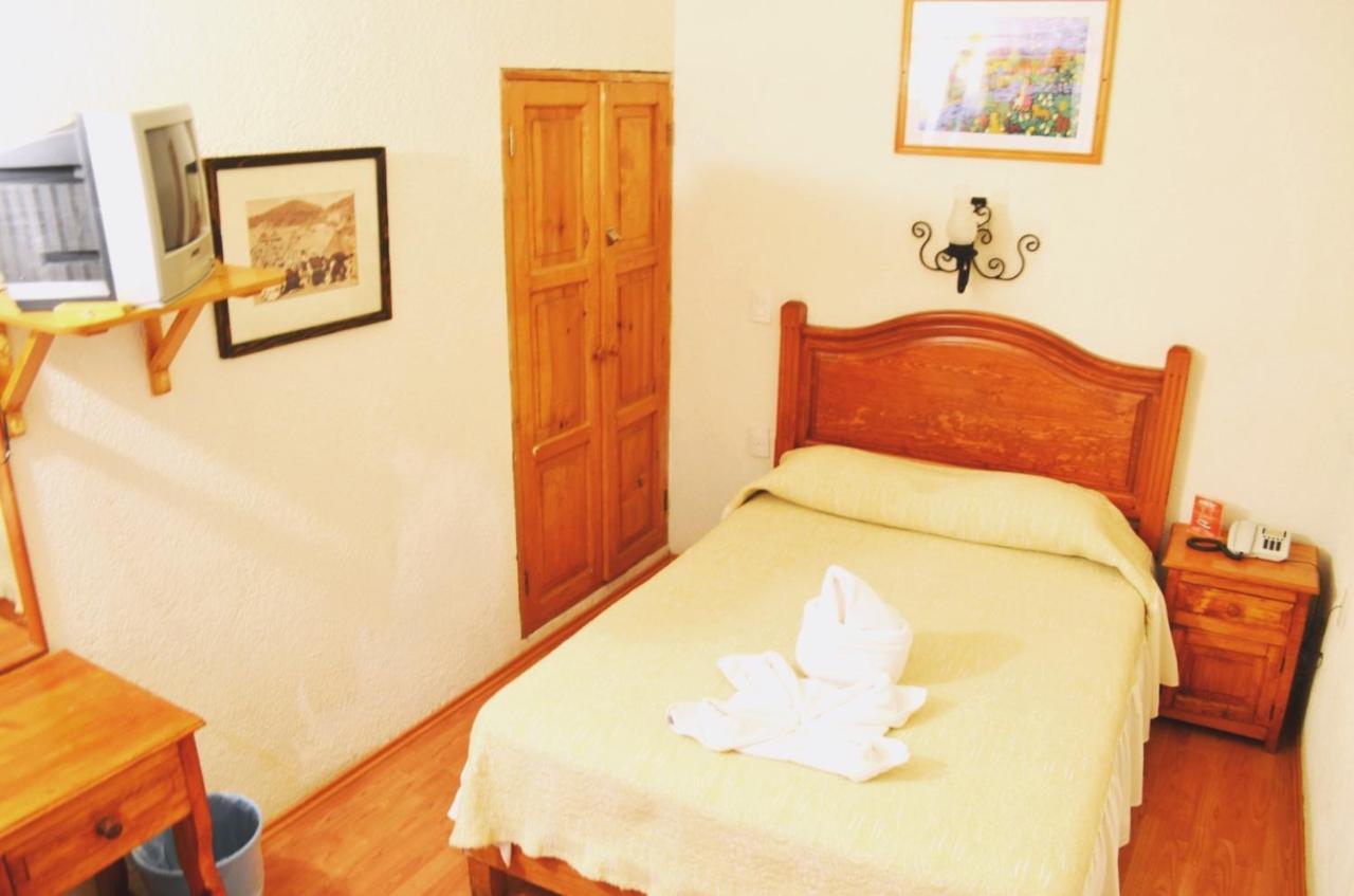 Hotel Don Quijote San Cristóbal de Las Casas Dış mekan fotoğraf
