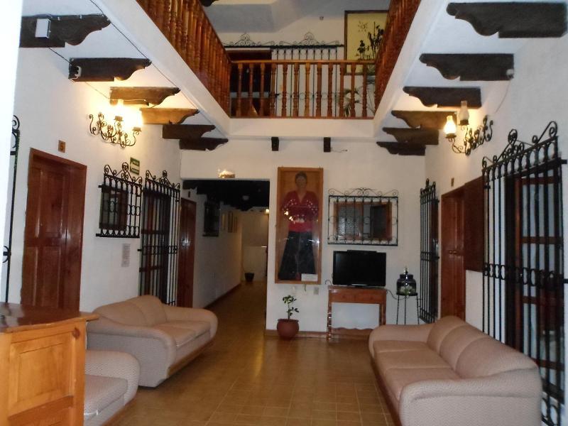 Hotel Don Quijote San Cristóbal de Las Casas Dış mekan fotoğraf